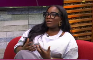 Sarkodie’s stylist expresses frustration over artistes throwing costumes during performances