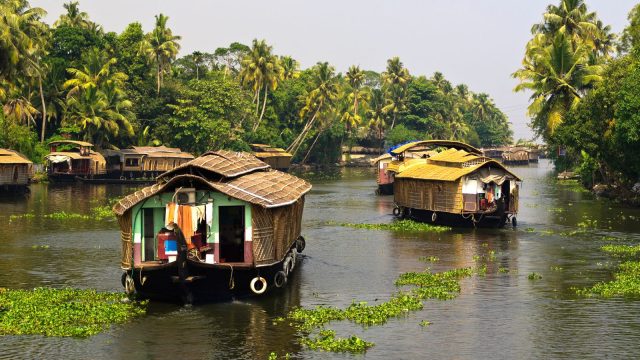 skynews-kerala-boat-water-lake_7023743.jpg