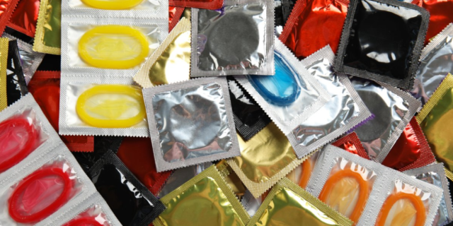 CONDOMS-1-1140x570-1.png