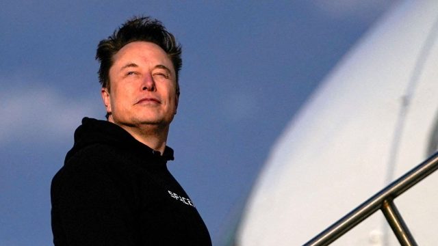 skynews-elon-musk-air-force-one_7073336.jpg