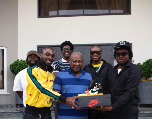 FreeTheYouth presents President Mahama with exclusive Air Jordan 1