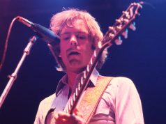 How Much the Grateful Dead Guitarist Made – Hollywood Life