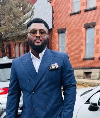 35-year-old GH man dies while clearing snow from his car