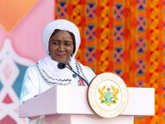 Veep extends Ramadan greetings, donates to Cape Coast Central Mosque