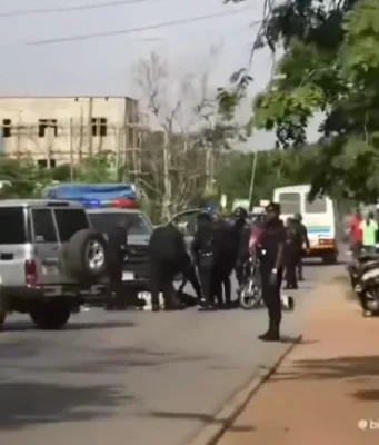 TEMA: Two armed robbers shot to death