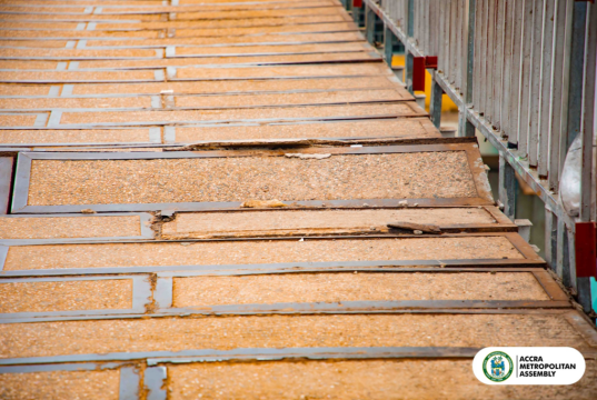 Accra Mayor orders temporary closure of Kaneshie footbridges over safety concerns