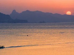 Oil tanker hijacked off coast of Yemen and taken towards Somalia