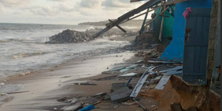 Screenshot-2026-05-18-at-20-58-32-Tidal-wave-destroys-13-houses-in-Moree-over-80-residents-displaced.png