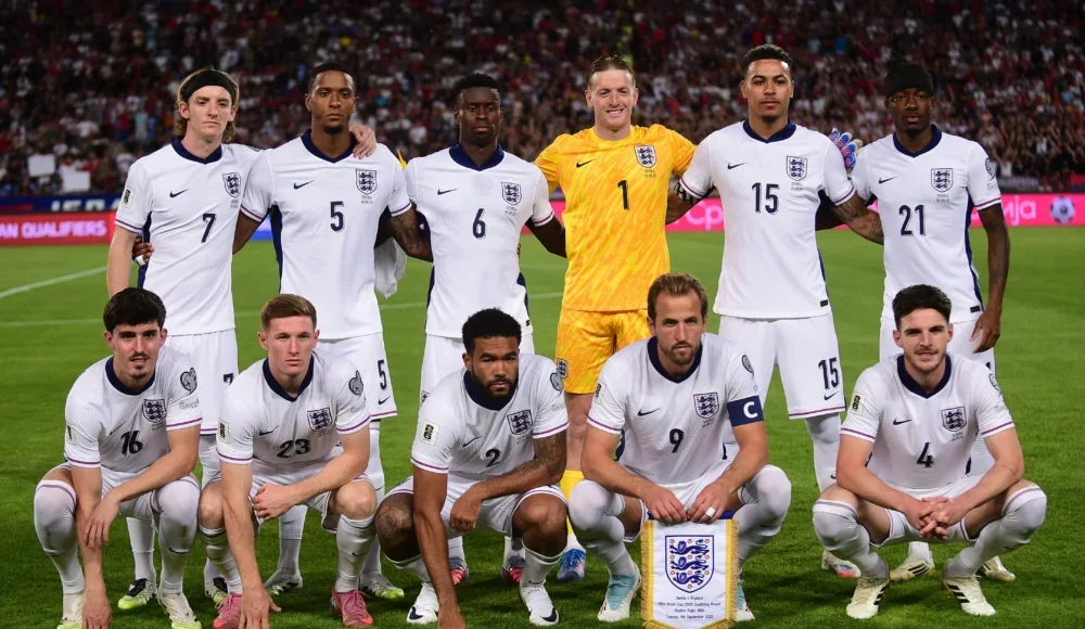 england-team-line-team-photo-1038512698-1000x600.webp.webp