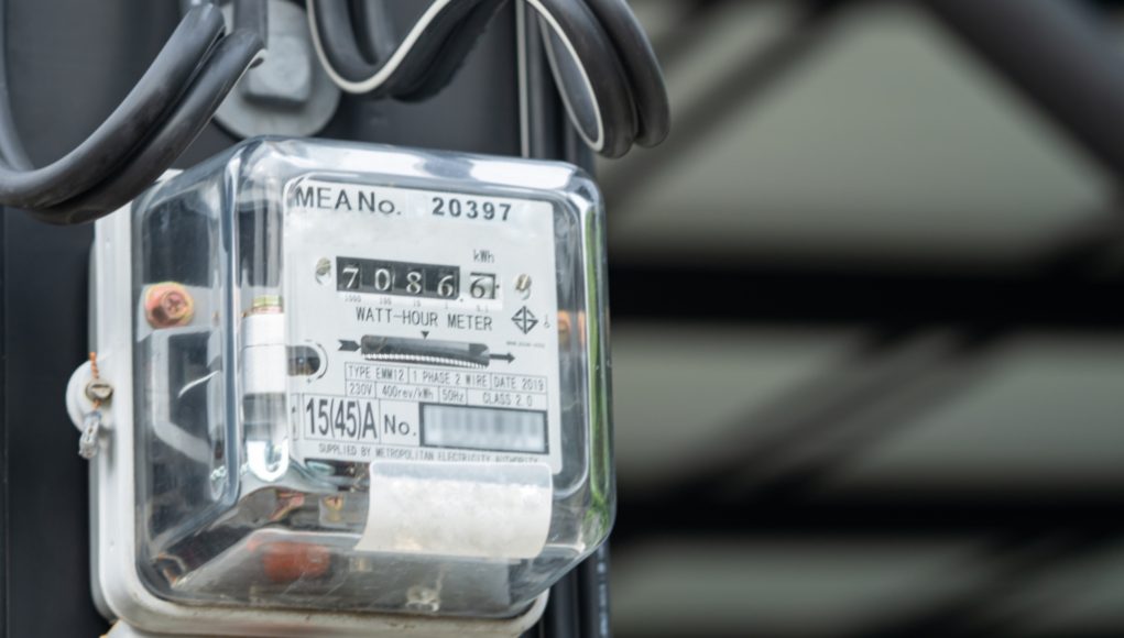 electric-measuring-power-meter-energy-cost-home-office-scaled-1-1024x683.jpg