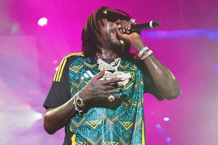 vybzkartel-performing_optimized_100.webp.webp