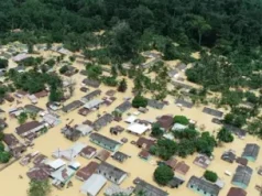 More than 200 houses submerged as floods displace residents in Samreboi