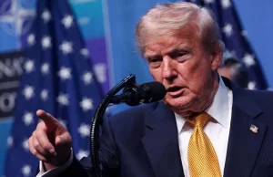 Trump reinstates Iran port blockade and vows 20% charge on cargo passing through Hormuz
