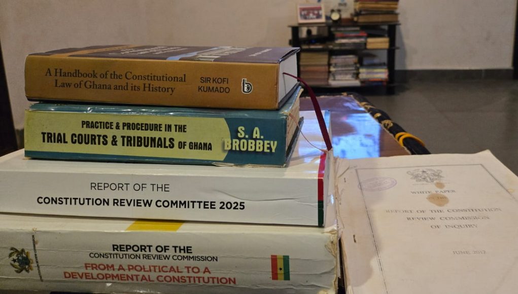 TRIBUNALS1-.jpeg
