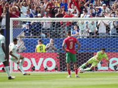 Mbappe and Dembele send France into World Cup semi-finals