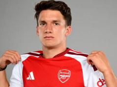 Arsenal sign Greece forward Tzolis for £34m