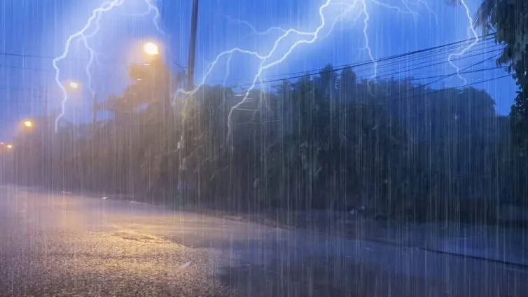 Thunderstorm-and-rains-754x424-1.webp