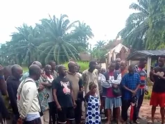 Woman’s in-laws go into panic and try to shut her up during oath-swearing