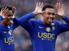 Chelsea beat 10-man Manchester United to pile more pressure on Carrick